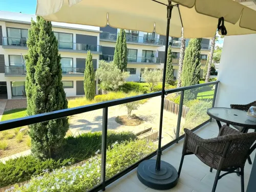 Poolview apartment in Quarteira  6