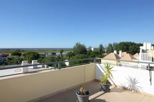 Penthouse with seaviews in Cabanas 22