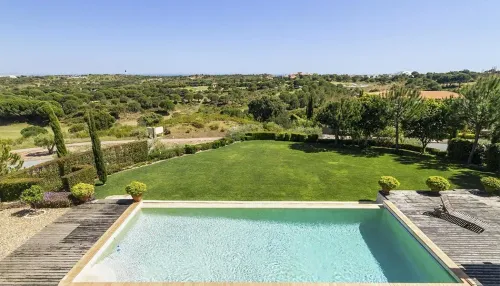 Luxury villa at Monte Rei exclusive golfcourse 12