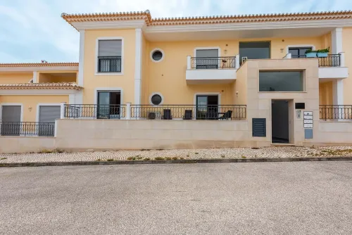 Luxury groundfloor close to Porto de Mos beach 30