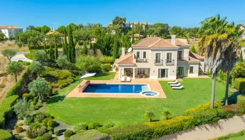 Luxury villa at Monte Rei with fantastic golf views 1